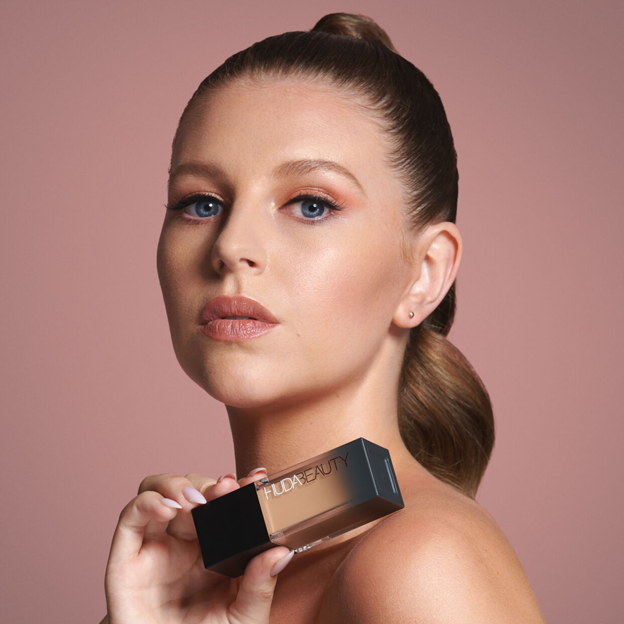 Huda Beauty FauxFilter Full Coverage liquid Foundation 35ml