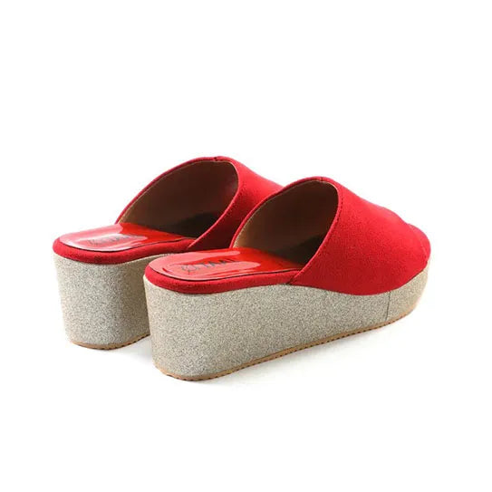 Sora Mehroon wedge Slippers