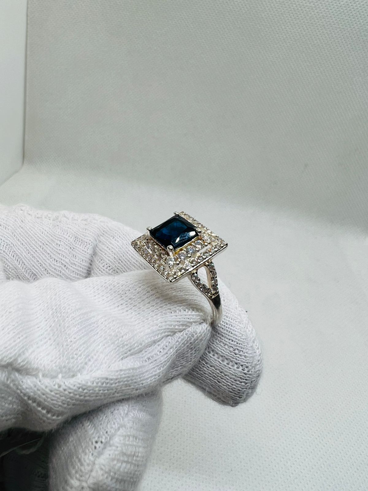 Saphhire silver ring