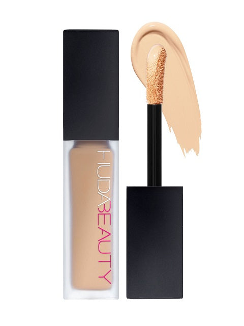 Huda Beauty FauxFilter Luminous Matte Concealer