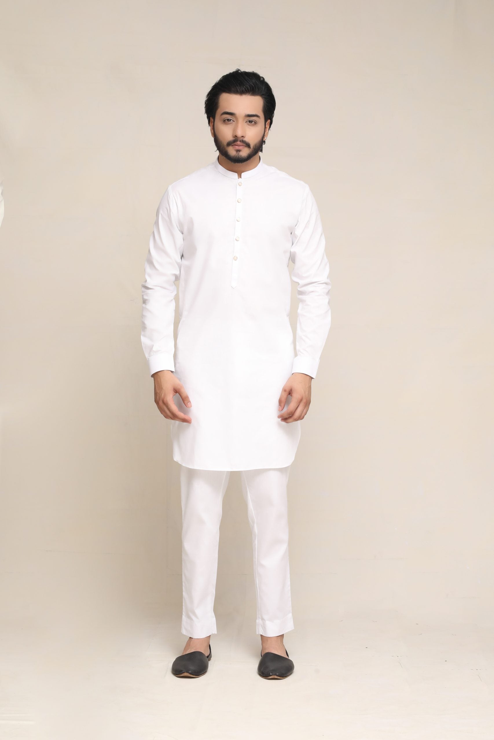 WHITE KURTA PAJAMA