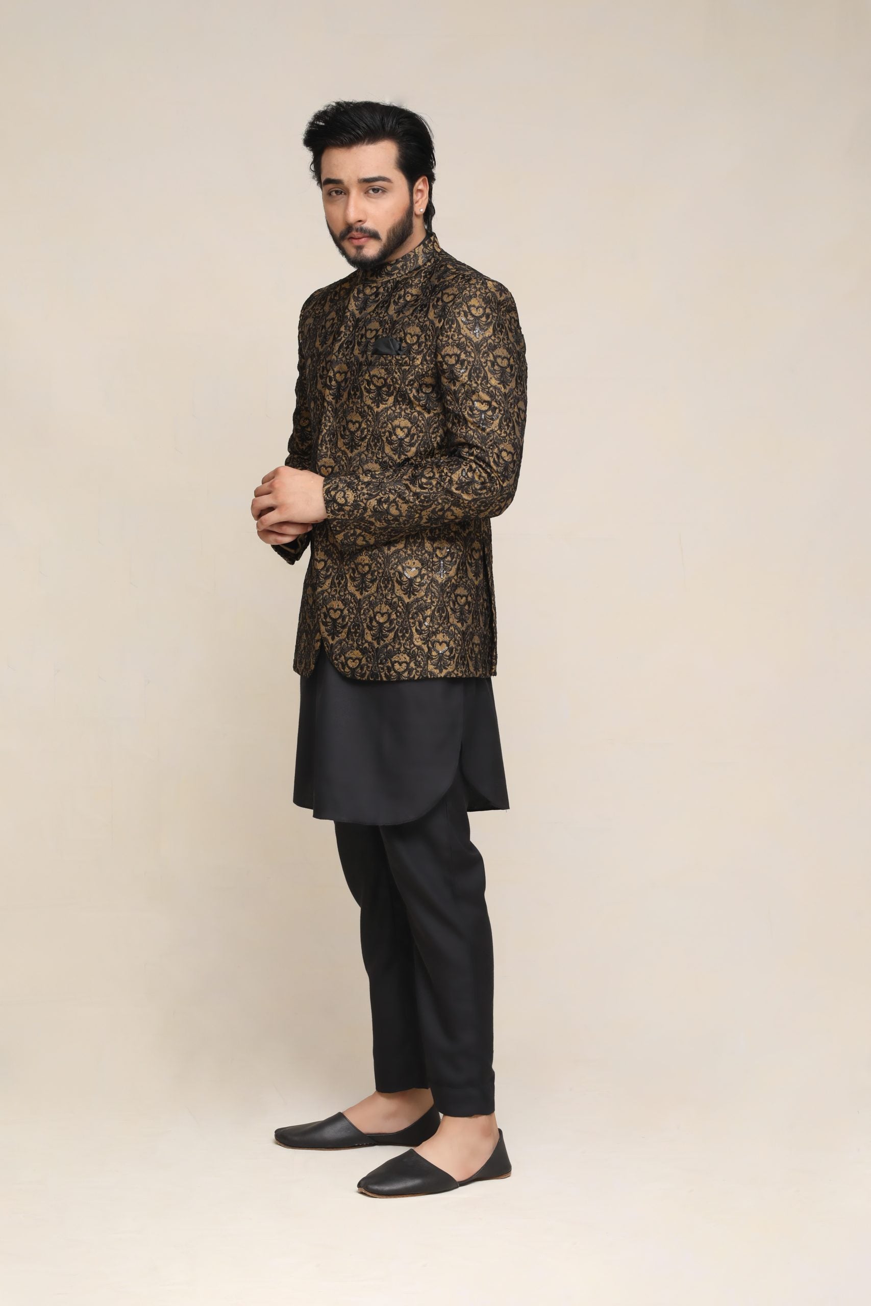 GOLDEN BLACK PRINCE COAT WITH INNER