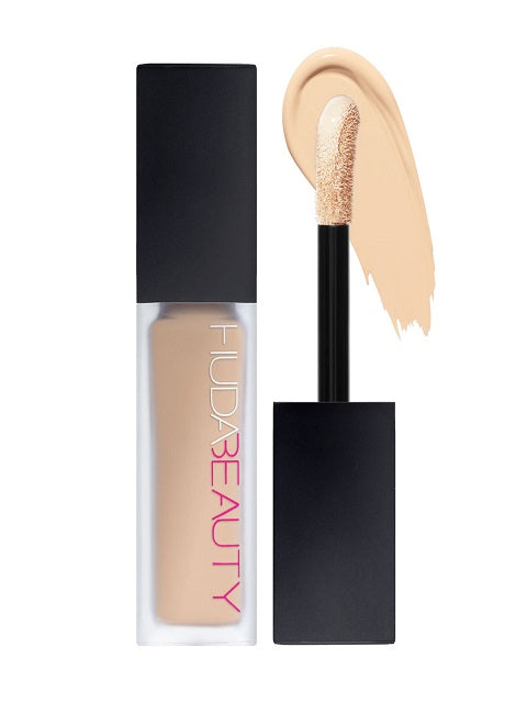 Huda Beauty FauxFilter Luminous Matte Concealer