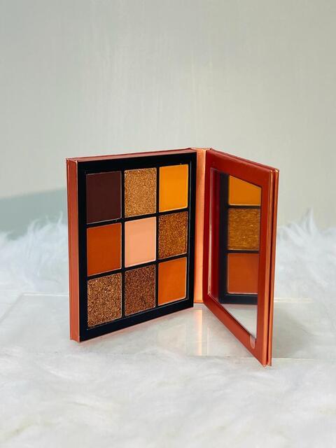 Topaz obsessions eyeshadow pallte by Hudabeauty - Khayest