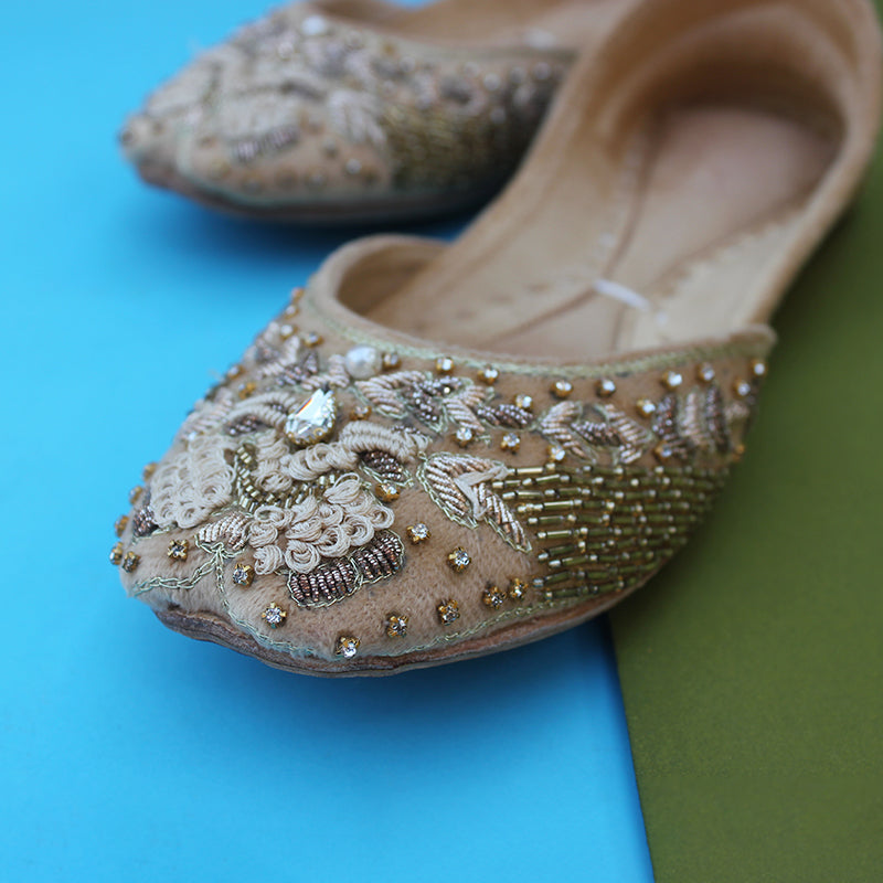 Golden Fancy Khussa
