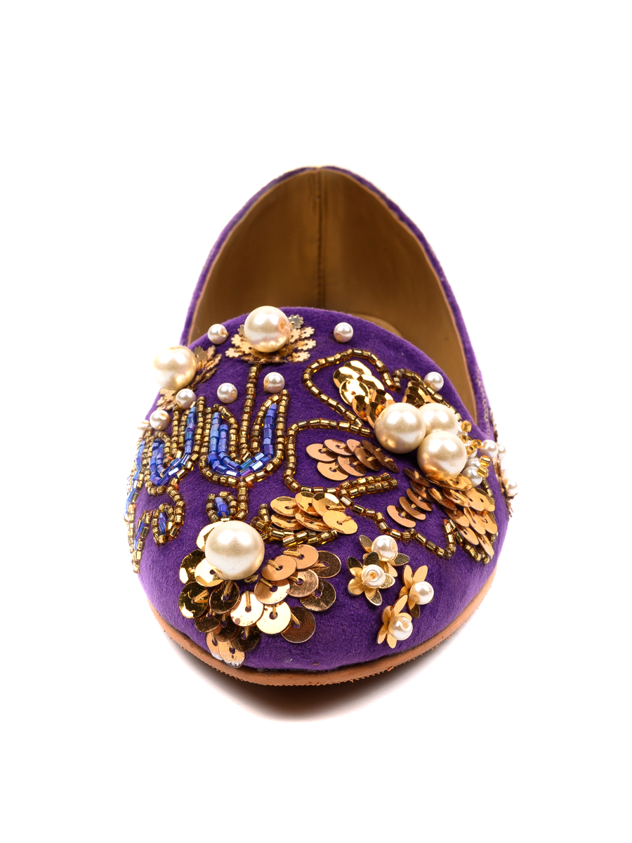 Women Embroidery Pumps