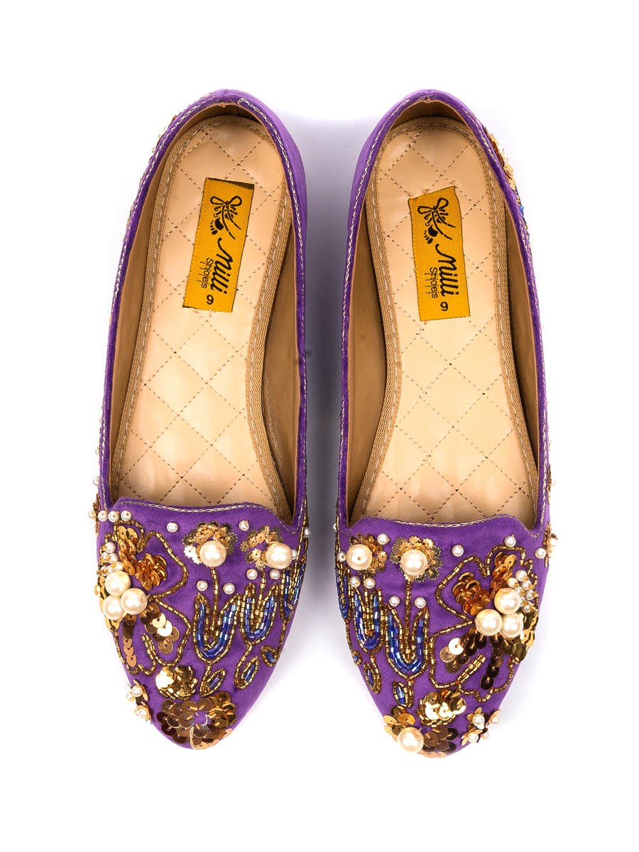 Women Embroidery Pumps
