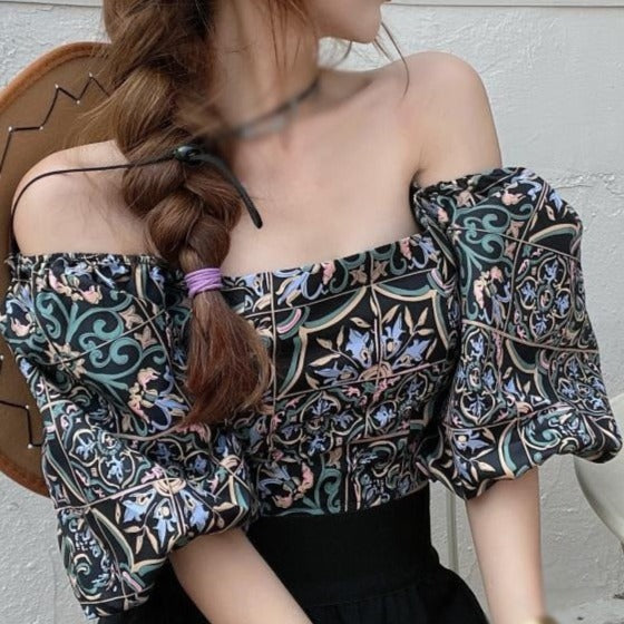 Patterned Puff-sleeve Top