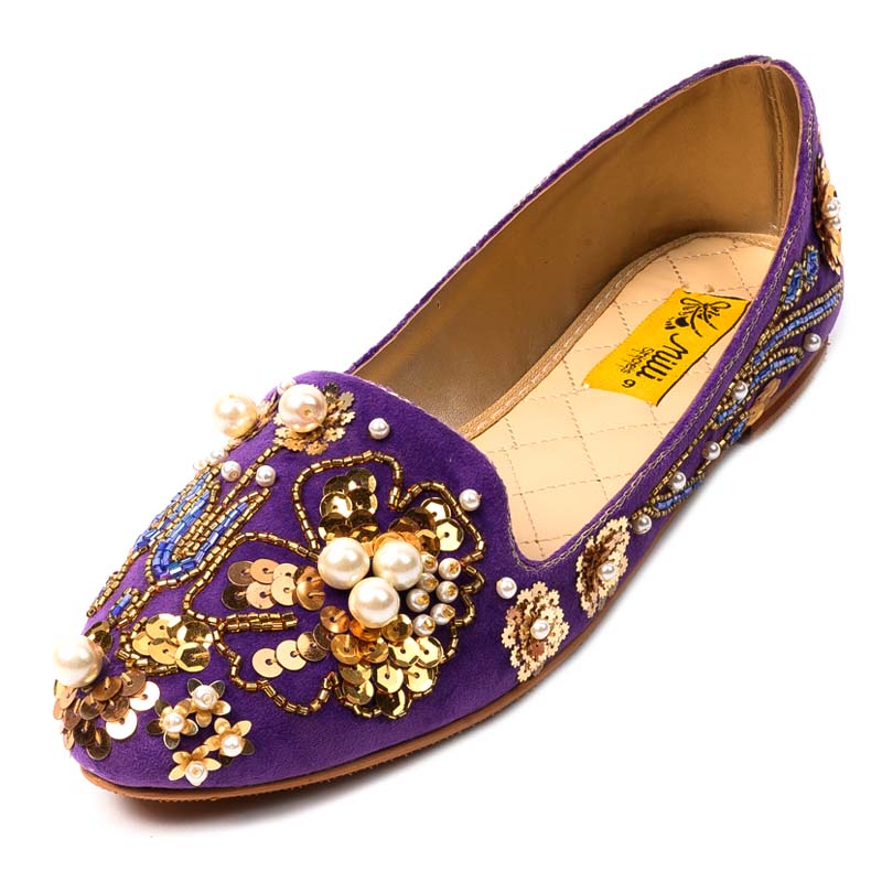 Women Embroidery Pumps