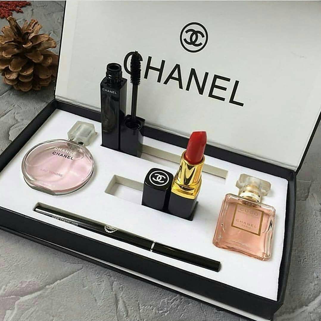 5 in 1 CHANEL Box