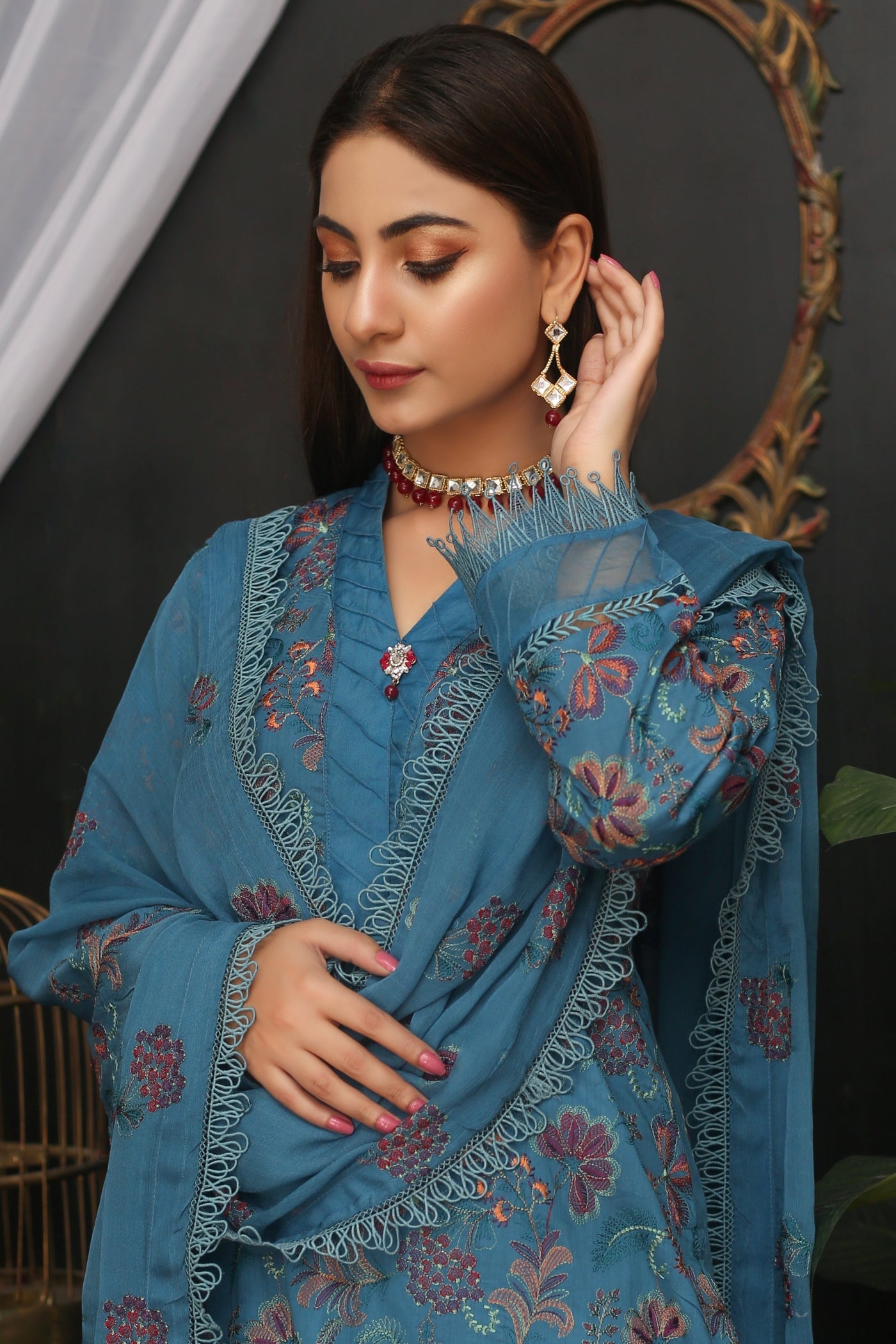 3 PC - Embroidered Lawn Suit