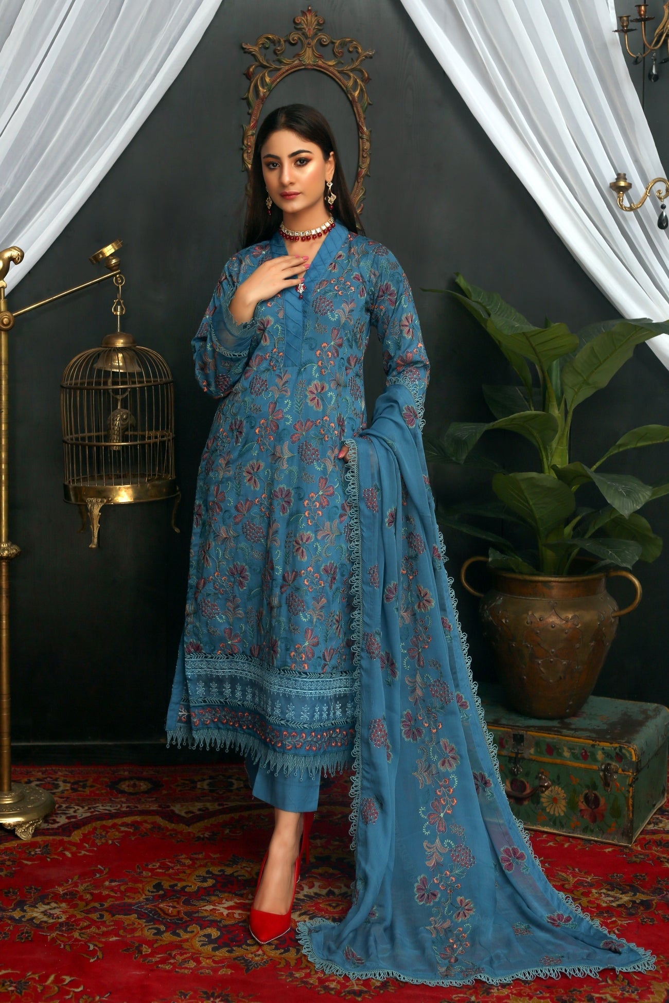 3 PC - Embroidered Lawn Suit