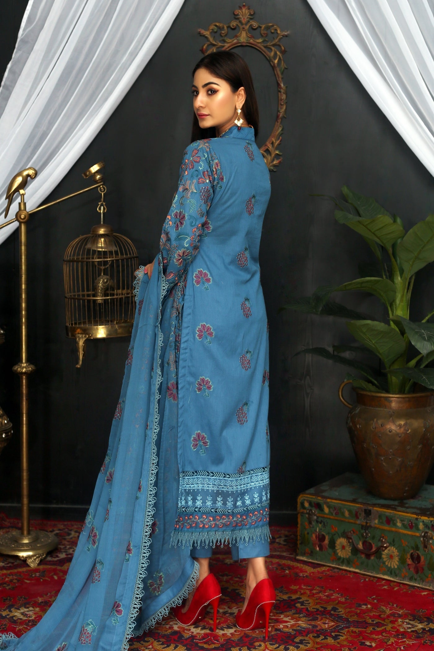 3 PC - Embroidered Lawn Suit