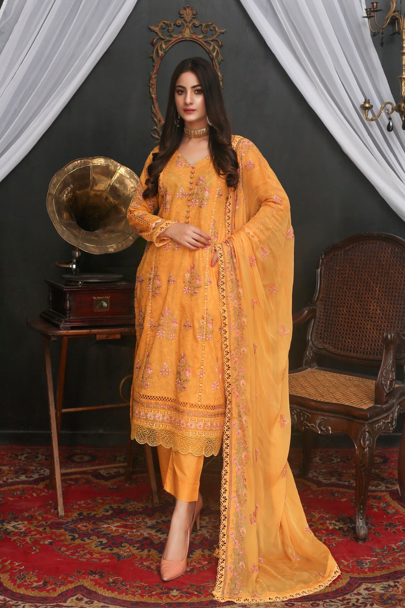 3 PC - Embroidered Lawn Suit